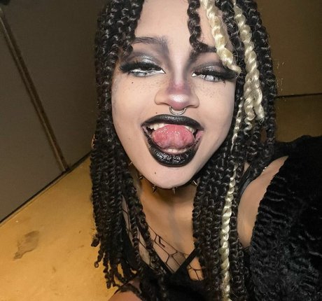 Eden s Garden ASMR model hd pic