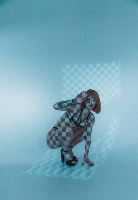 Call Me Elfa sexy star picture