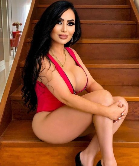 Ana Paulo Oliveira Influencer Milf model porn photo