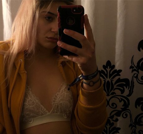 Saskia0 pornstar nudes gallery