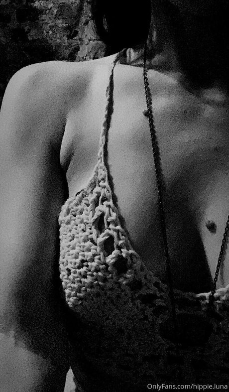 hippie luna erotic model pictures