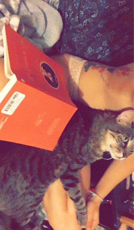 hippie luna model sex pics