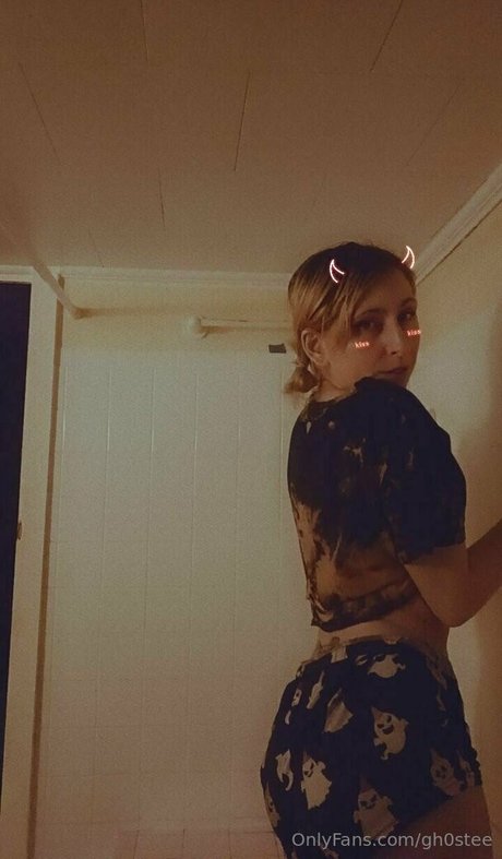 gh0stee star pornographic photos
