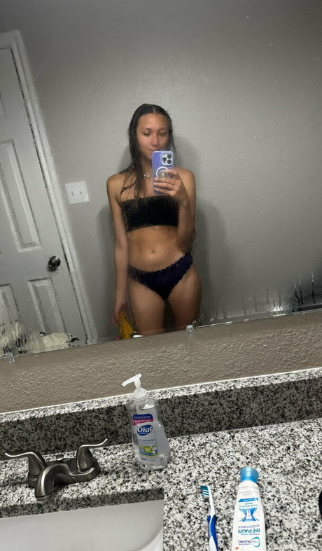 Nikita Crump pretty pornstar photo