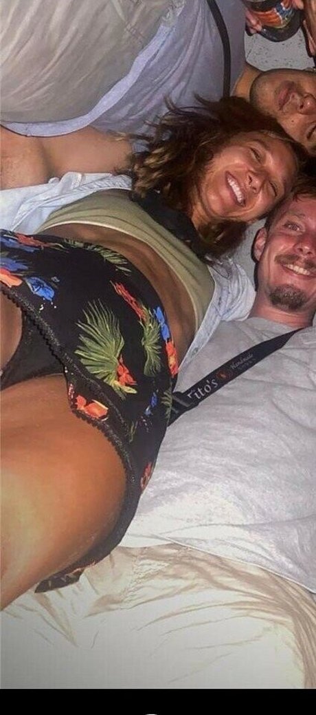 Nikita Crump top star img