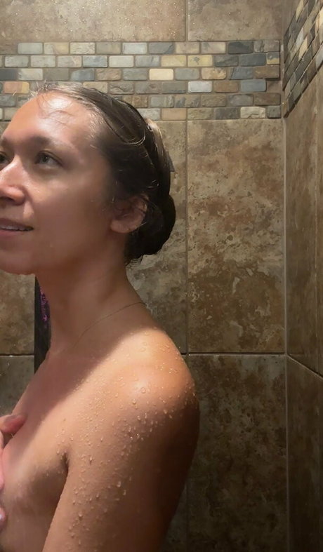 Nikita Crump model sexy pictures