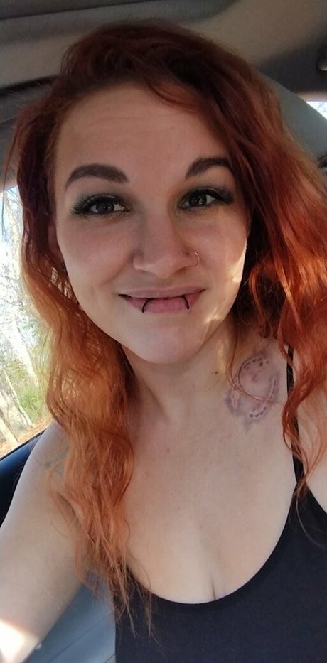 Feline Anchor top actress photos