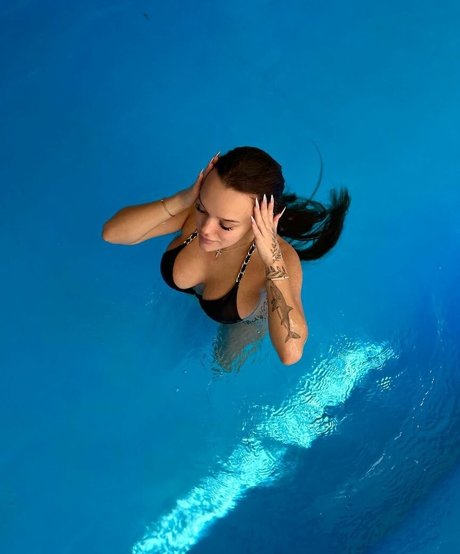 verbaaa verbaaa model free image