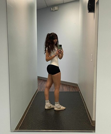 Over taaa pornstar nice pic