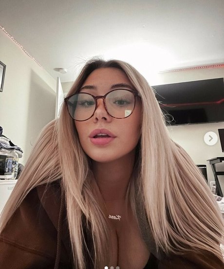 Kara Czapiga sex star gallery