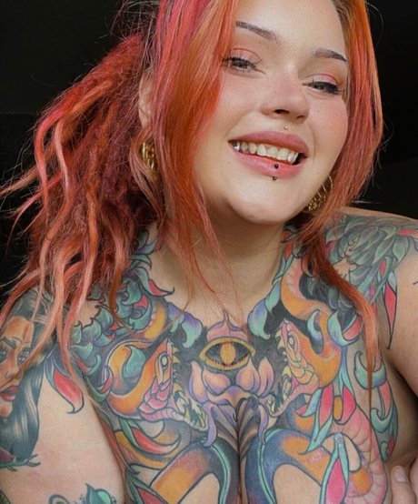 Nivashiroth best actress img