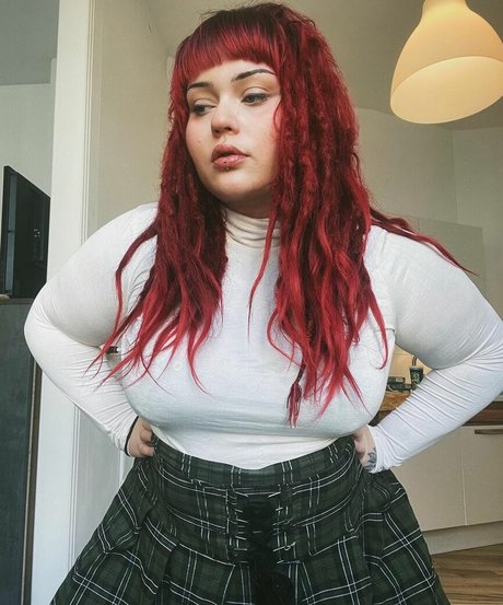 Nivashiroth erotic star archive