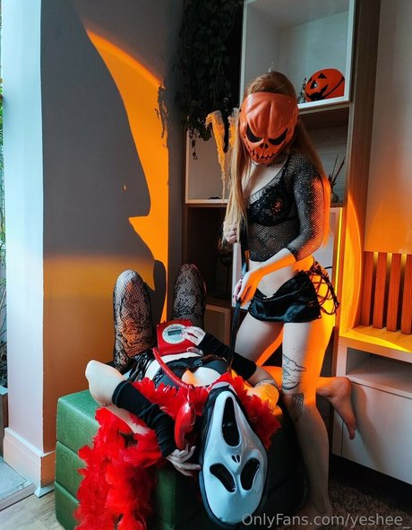 Amanda Atkinson erotic star picture