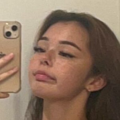 Carly Mai adult model pics