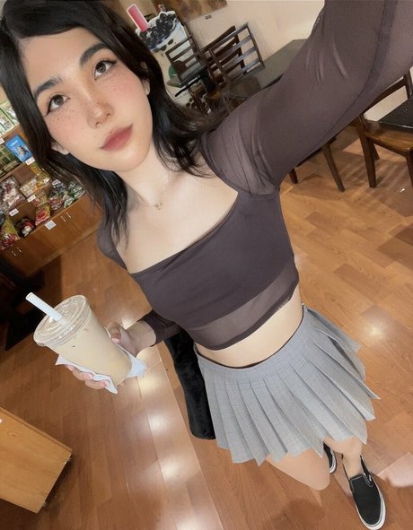 Sanagi Yuzu nudes model image