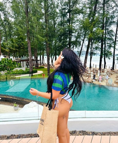 Cinthia Cruz nice star archive