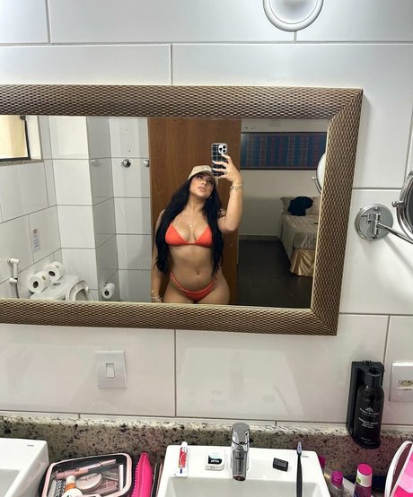 Cinthia Cruz pornographic star galleries