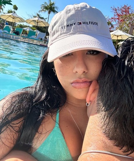 Cinthia Cruz model porn pictures