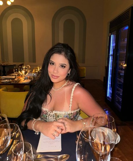 thick latina milf onlyfans sexy nudes archive