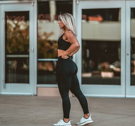 Brinley Reece WWE nude model photo