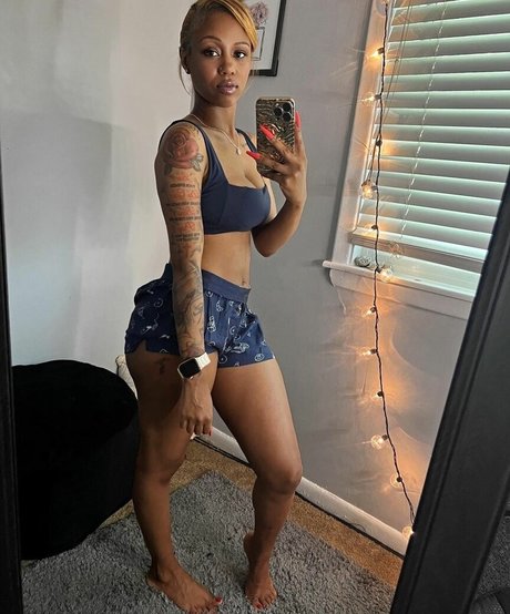 Yuno Zaza pornographic actress pictures