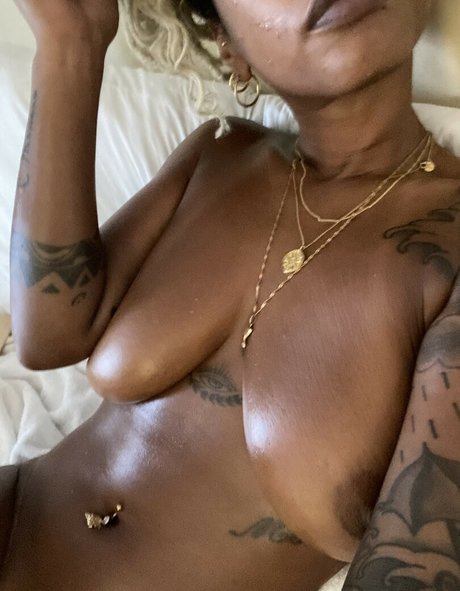 softnunu model pornographic images