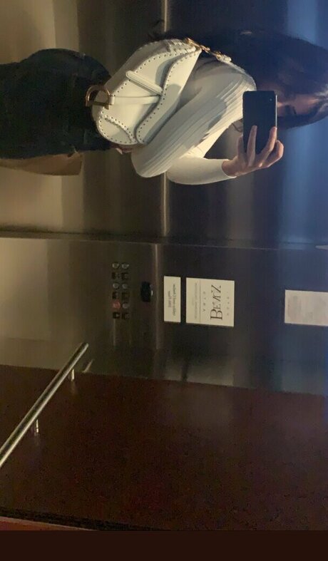 jannyram_ sexy model picture