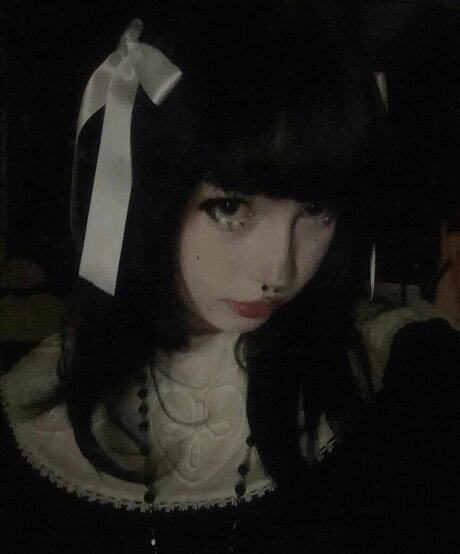 Spinechillx hot model pic