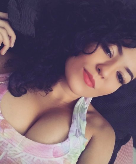 Jessica Chavez beautiful actress picture