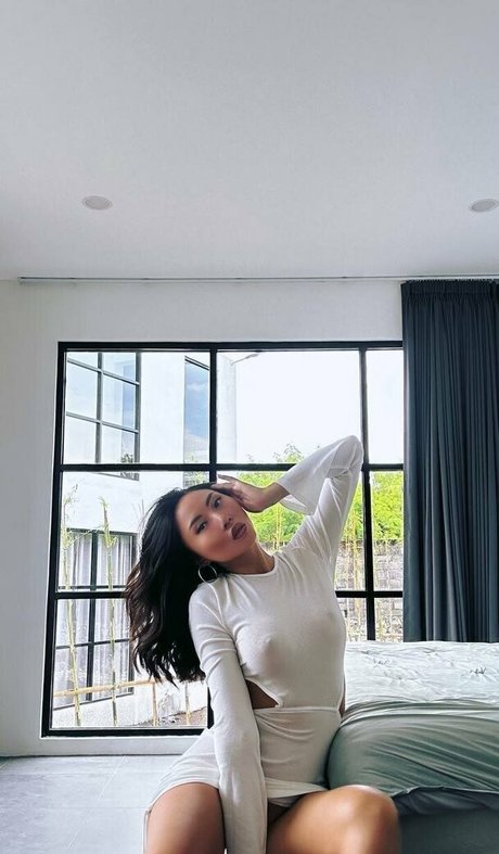 lily69 high quality actress pictures