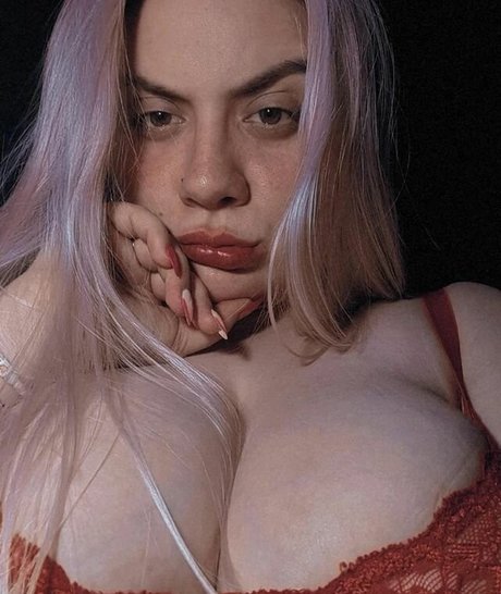 Leonela Cesar pornstar hot galleries