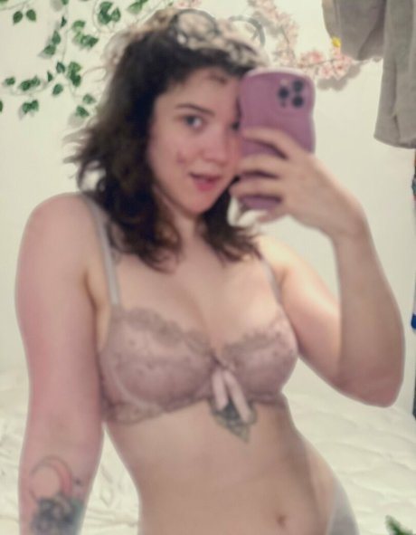 Caminator the Animator erotic model pic