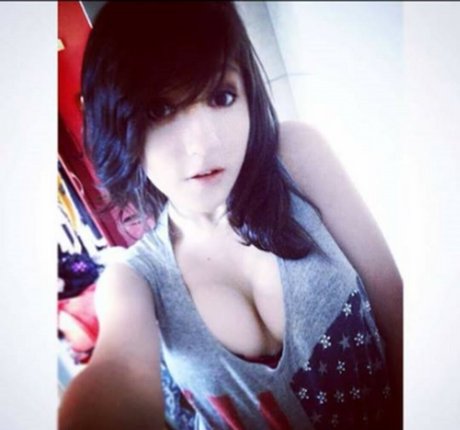 Yuunyu pornstar nude pic