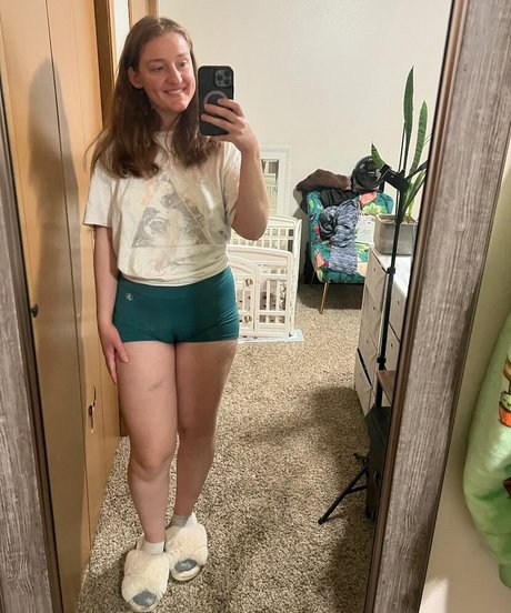 Adorablelilli top model pictures