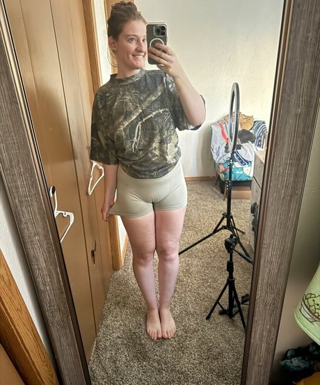 Adorablelilli star adult pics