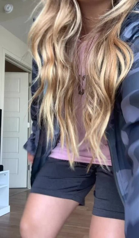 sucking cock onlyfans hot nude images