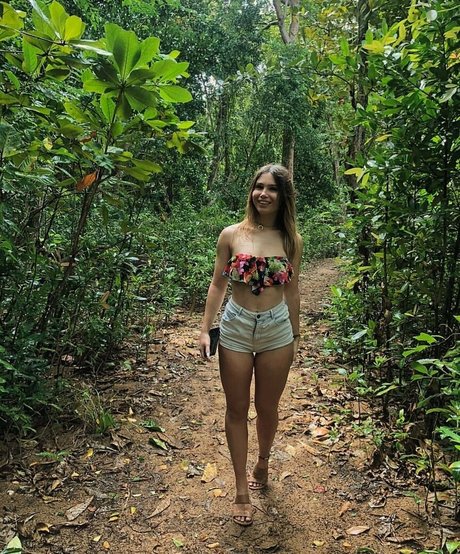 Adele tsy erotic actress photos