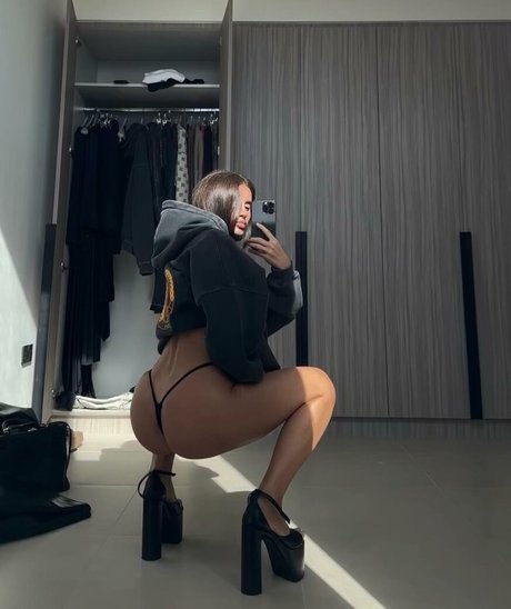 Alina garage star art gallery