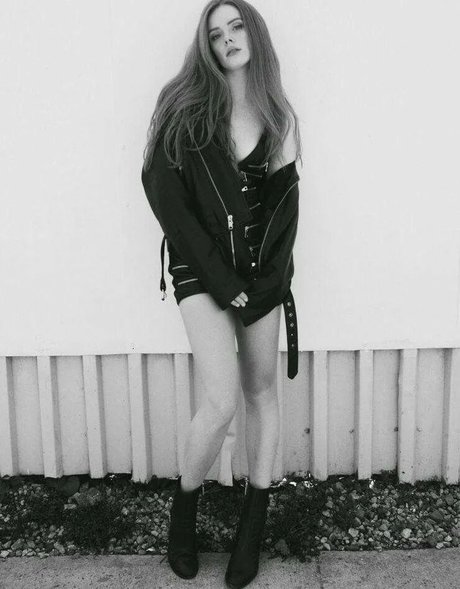 Abigail Cowan free pornstar img