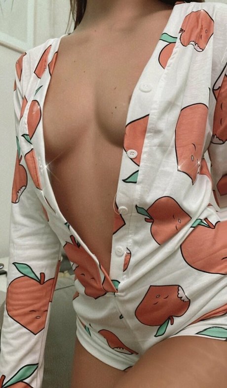 noemyfurcillo hd model pic