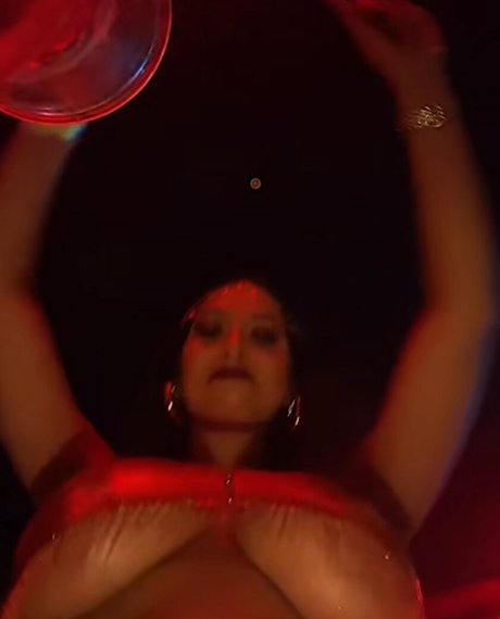 officialthatgirlginger model top images