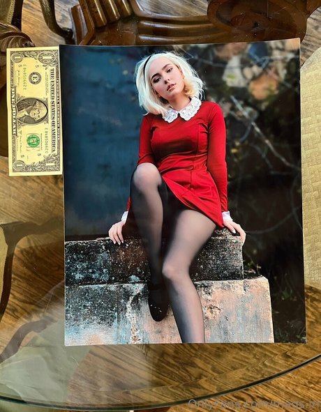 Mags IRL star pornographic pic