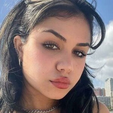 Tara Yummy pornstar sex galleries