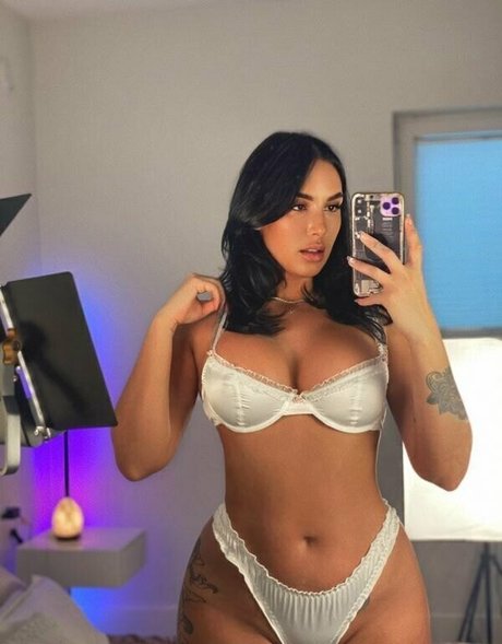 amateur mom onlyfans sexy picture