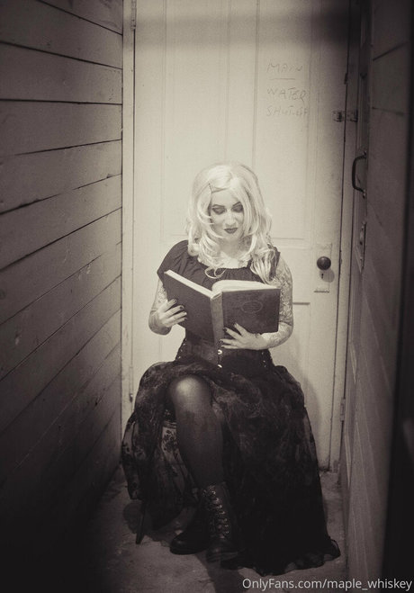 maple massacre model adult gallery