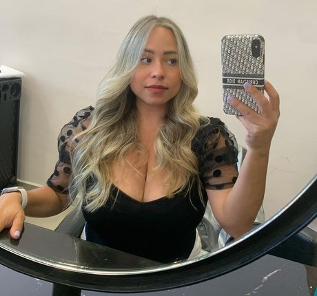 Akaren star xxx photos