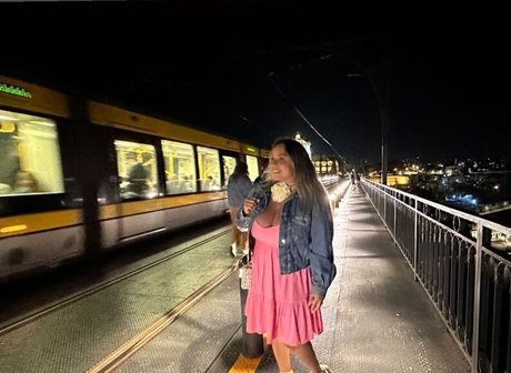 Akaren free model photo