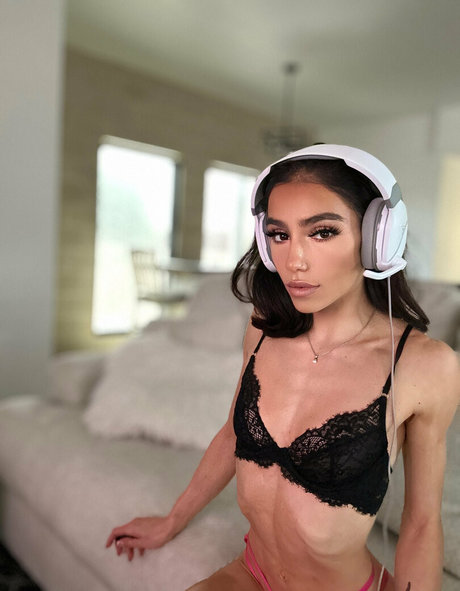 itsannarain pornstar sexy photos