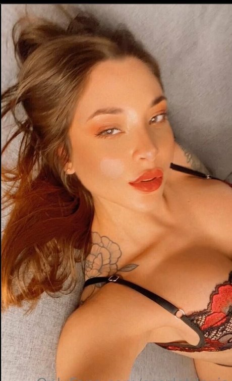 scarlettd art model picture