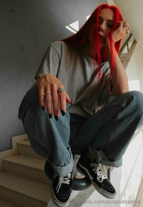 squat onlyfans hot naked photo